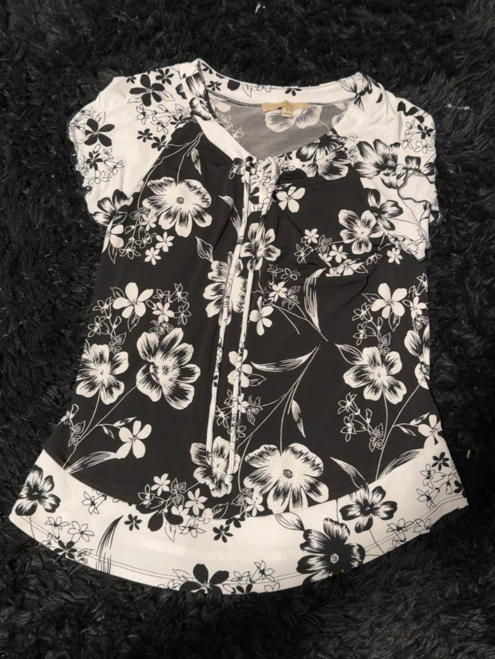 Black & White Floral Tie-Front Blouse
